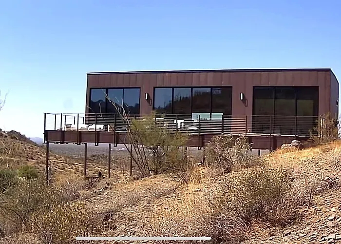Desert Rain -floating House *